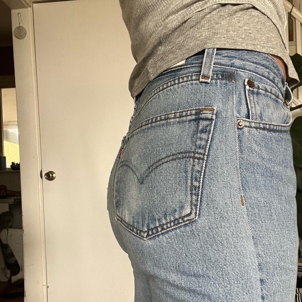 RE/DONE Levi’s High Rise Ankle Crop Straight Jeans - Light Blue Wash - Size 28